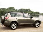 Toyota RAV4 2010 года